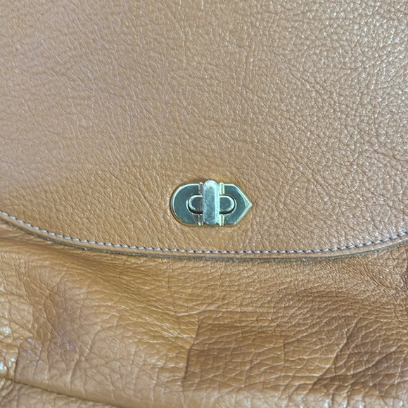 Clare V Turnlock Louis Tan Soft Pebble Leather Crossbody Bag - Picture 2 of 7